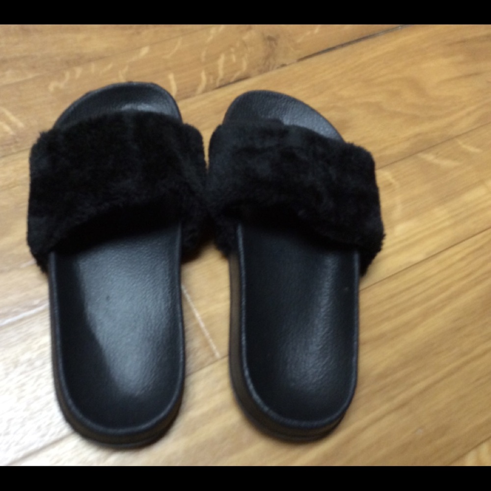 Fur Slides Various Sizes